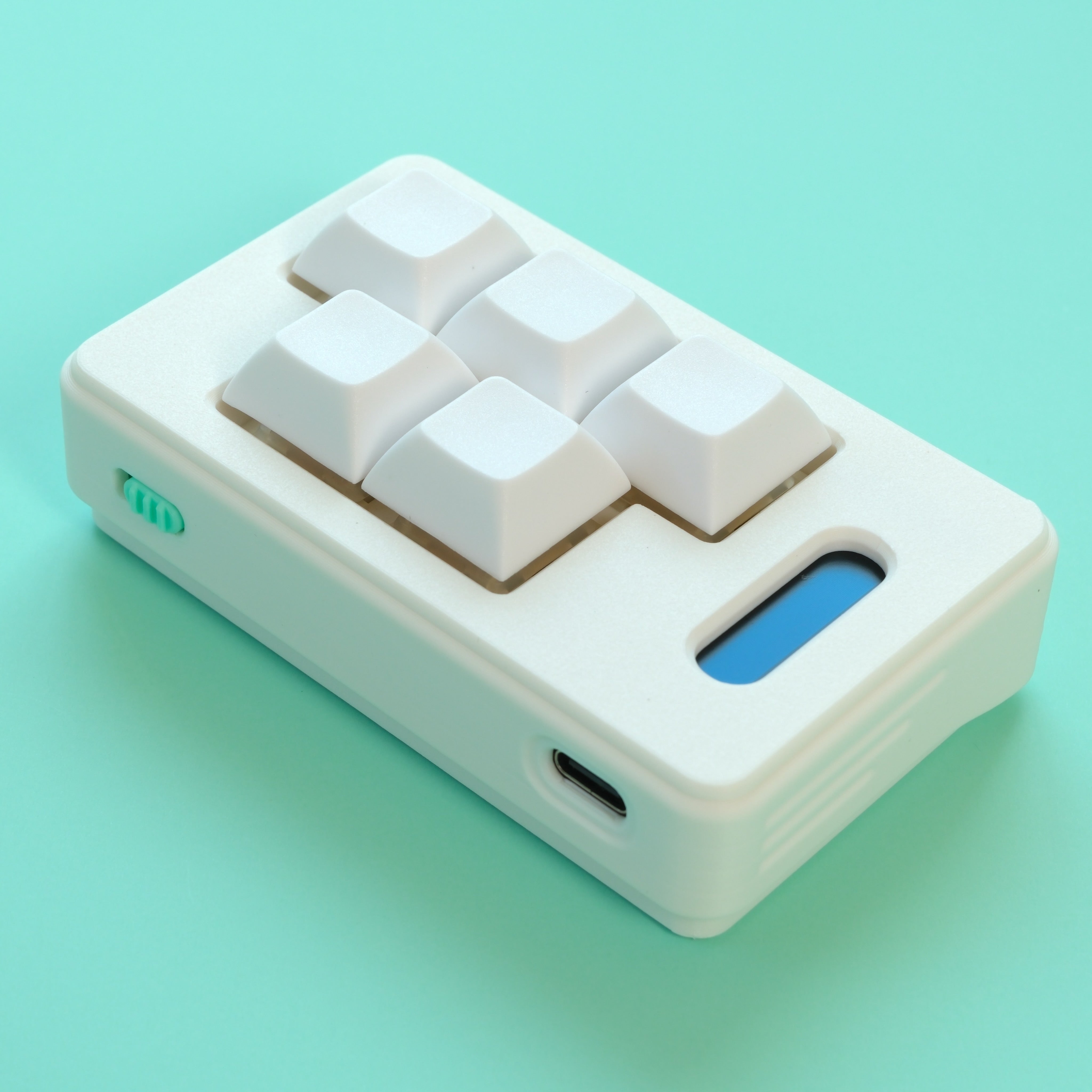 TogKey Pad Wireless 5-Key Wireless Macropad with OLED Screen and ZMK